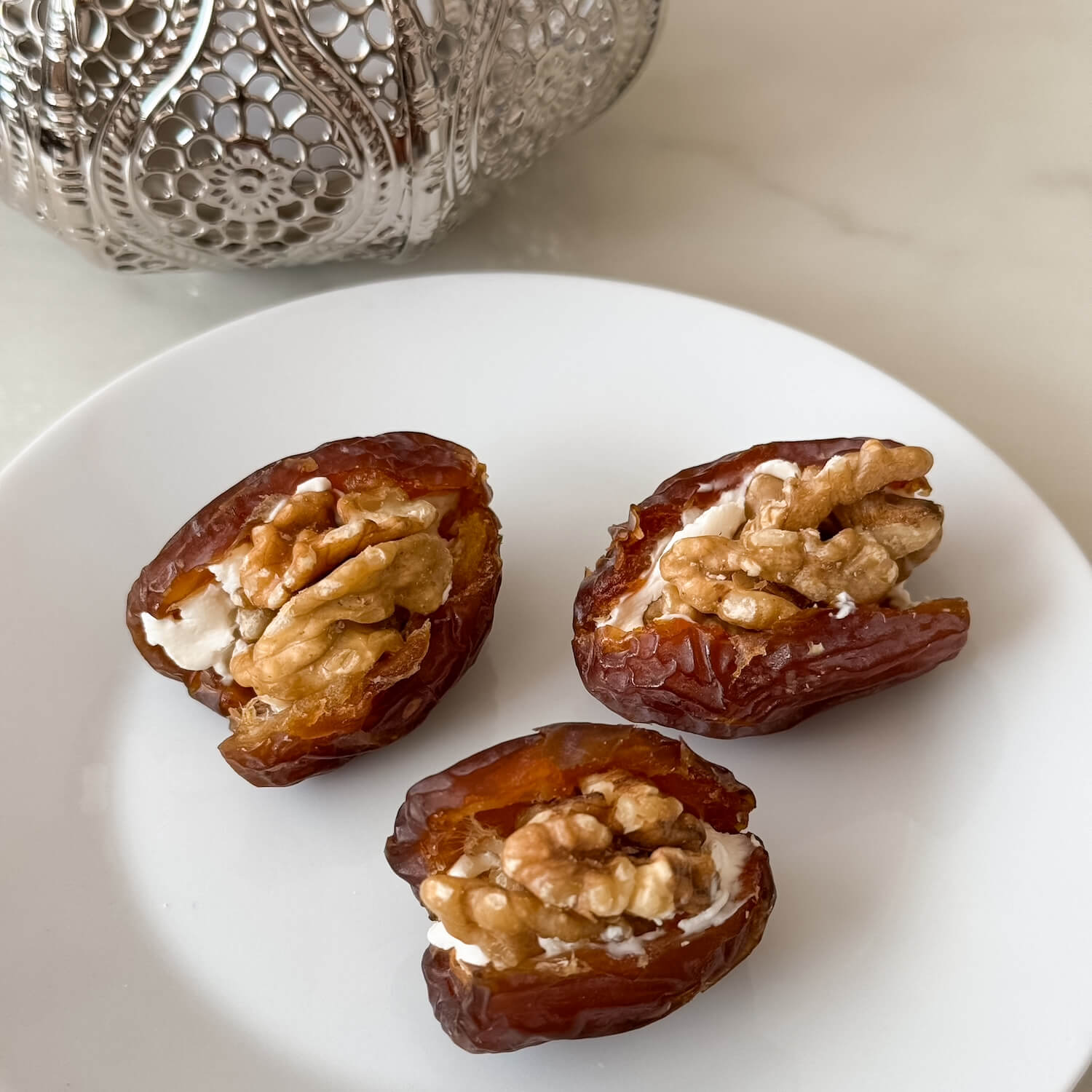 Gefüllte Datteln mit Frischkäse - Gesund leben mit Kristina