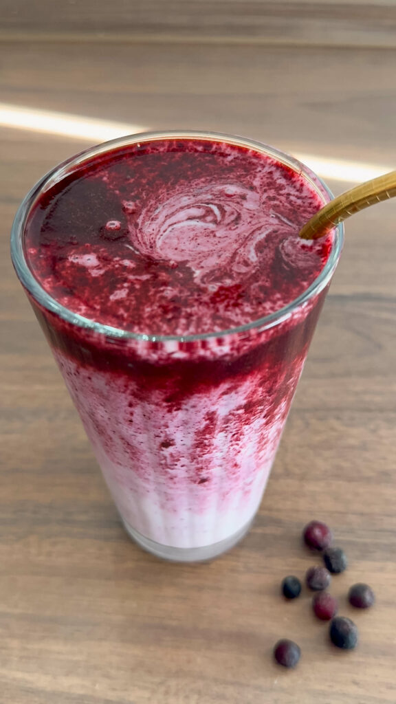 Kefir Glow-Up Drink Blaubeere